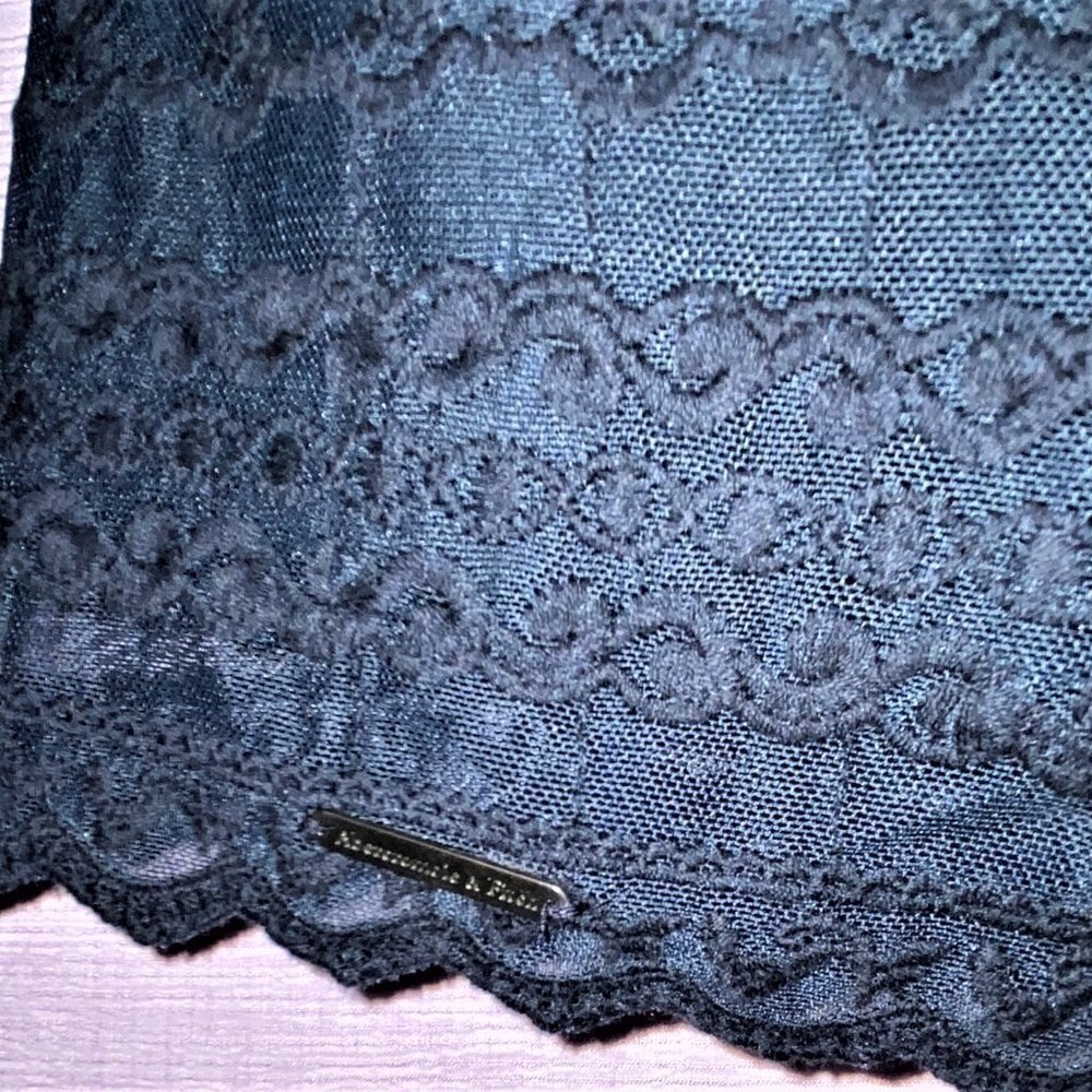 New With Tags Aberccrombie & Fitch Size 00 Dark Blue/Black Lace Like Min… - Picture 7 of 15